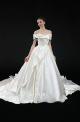-罗马经典婚纱摄影·轻奢化定制