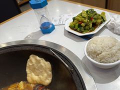 -鲁员外地锅鸡地锅鱼(古墩路店)