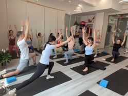 -亚太瑜伽普拉提学院