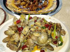 -休记光头香辣蟹干锅店(衣冠庙店)