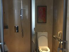 -广州天河希尔顿酒店