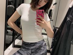 -lululemon(上海浦东IFC店)