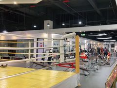 -健变健身俱乐部(前海天虹商场店)