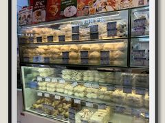 -白玉兰食品甜凤店(合生汇店)