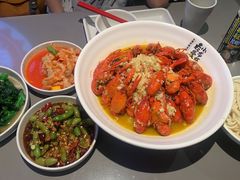 -龙巢盱眙龙虾·牛蛙·烧烤宵夜(八卦岭店)