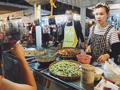 -席娜卡琳火车铁道夜市