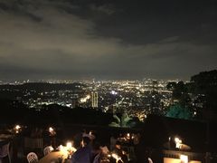 -草山夜未眠景观餐厅