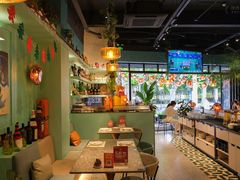 -SHADOWS•Bistro&Eatery(安福路店)