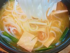 -桥香园过桥米线(国贸店)