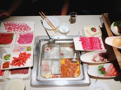 -海底捞火锅鲜切牛肉主题店(长寿路店)