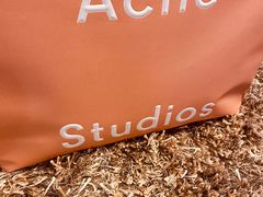 -Acne Studios(芮欧百货店)