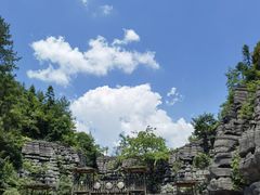 -梭布垭石林景区