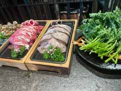 -湊湊火锅·茶憩(新中关购物中心店)