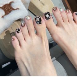 -安吉拉·纤纤玉指美甲美睫创意中心