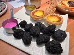 -Dragon Pizza•圆脸龙披萨·牛排餐厅