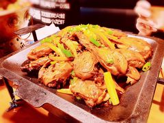 -炉小二铜锅牛蛙•川湘菜(三里屯店)