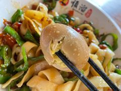 -顺溜·手工刀削面·黑金店(铜锣湾店)