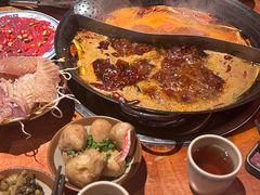 -周小明火锅(黑金冠社区店)