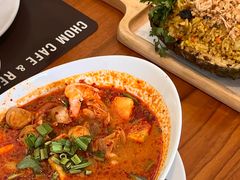 -Chom Cafe and Restaurant