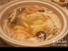 -煲大王猪肚鸡·椰子鸡火锅(红谷滩万达店)