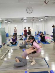 -亚太瑜伽普拉提学院