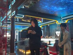 -屋有岛沉浸游戏旗舰店(中山公园店)