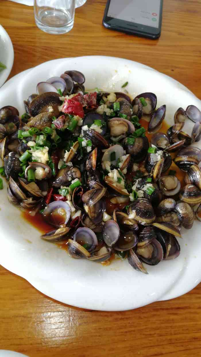 味道不错,咸淡正好,清蒸朋鱼鲜嫩