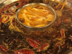 -山城年华老火锅(玉林店)