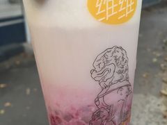 豆乳莓莓-维维豆奶(金鹰新街口店)