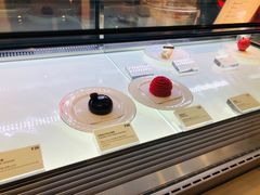 -Fridi Patisserie Cafe