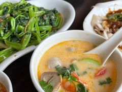 冬阴功-大头虾越式风味餐厅(光明广场店)