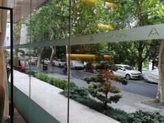 -杭州西湖湖滨银泰亚朵酒店