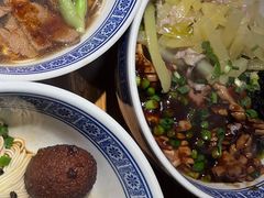 -沪西老弄堂面馆(定西路店)