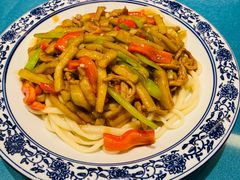 茄子肉丝面-清真聚陇缘美食餐厅(南横东街店)