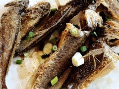 香煎小黄鱼-渔中舟海鲜大排档(普陀沈家门店)