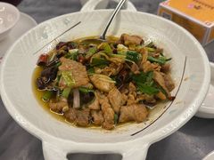 -蔼若春.传承三十年云南菜(金碧公园店)