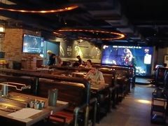 -麦凯伦烧烤·精酿超级工厂店(金桥总店)