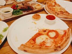 -城市大道红炉披萨烘焙坊