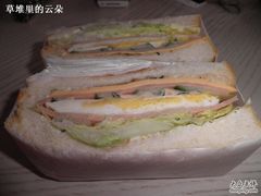 火腿蛋三明治-巴黎贝甜(卫清西路店)