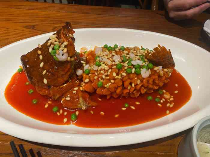 平山宴(瘦西湖店)-"真心又难吃又贵啊 来扬州第一顿午饭来这.