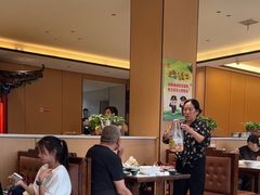 -梅利汴京烤鸭•开封豫菜地标店(东大街店)
