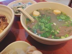 -佬钱湾仔(衣裳街店)