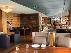 大堂-非常时髦餐厅VUE Restaurant(外滩茂悦大酒店)