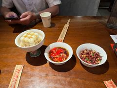 -李犟大爆鳝面·手工蟹黄包(湖滨西湖店)