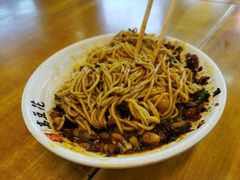 -八一路好吃街(雨田商务大厦店)