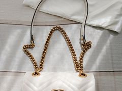 -Gucci(戴高乐机场T 2E)