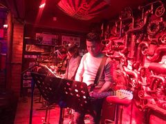 -周庄红庭演艺酒吧