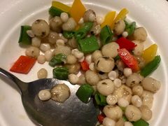 秋葵炒黑虎掌菌-荣粤酒家·融合粤菜