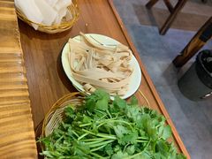 -重庆万州烤鱼(临港宝龙店)