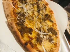 烤牛肉披萨-I HOLIC艾豪丽披萨(KKone店)